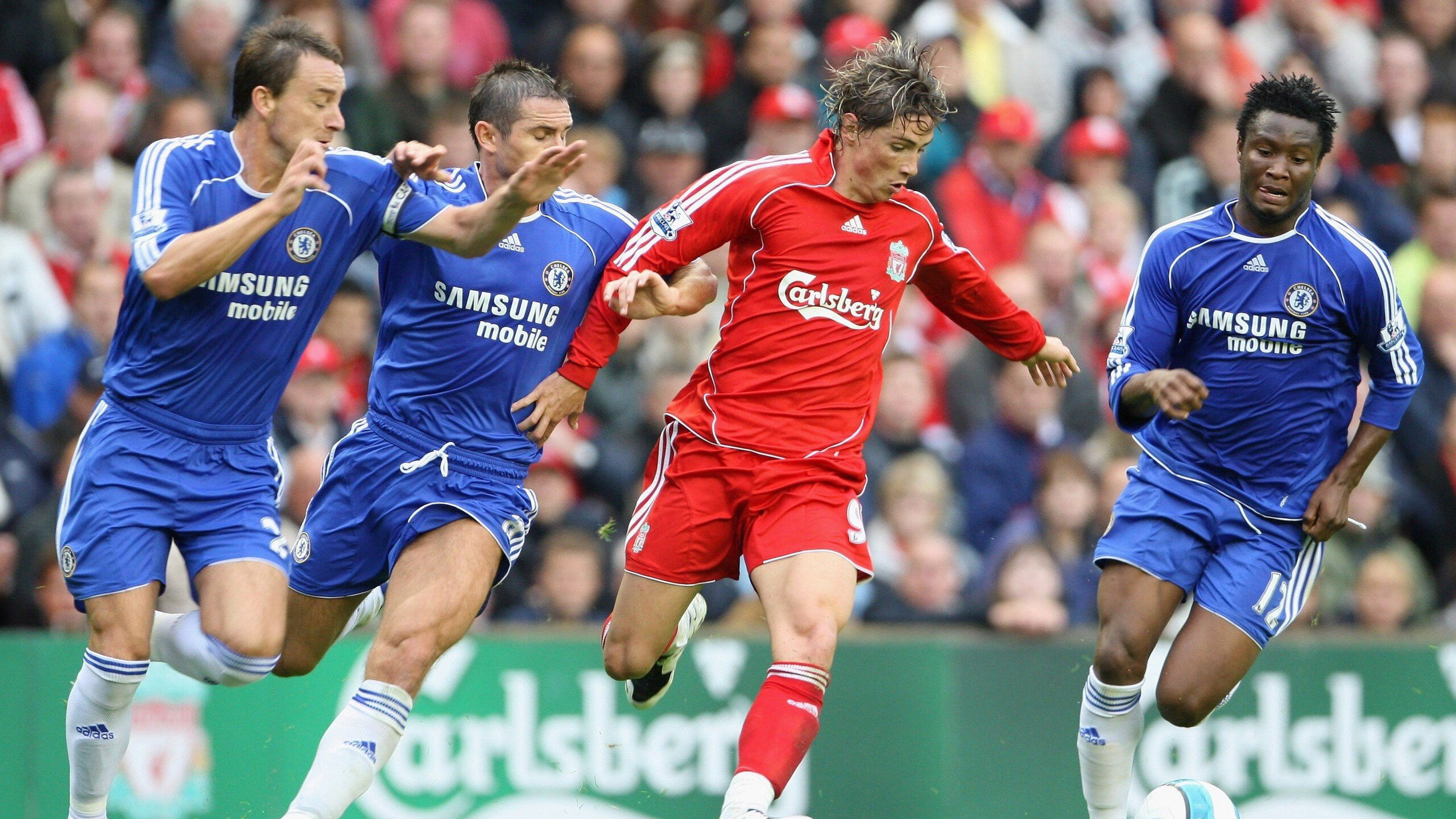 曼联新援首次亮相即送助攻引爆全场,曼联2021新援